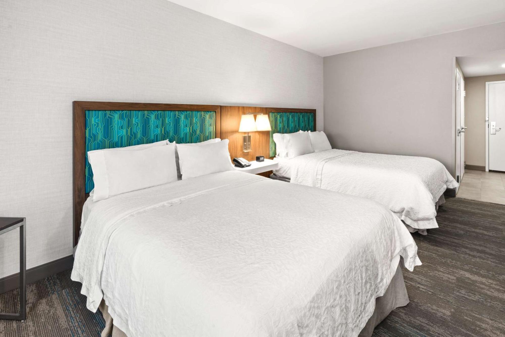 Hampton Inn Сиконк Экстерьер фото